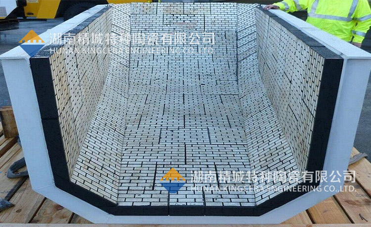 精城耐磨陶瓷內(nèi)襯設(shè)備